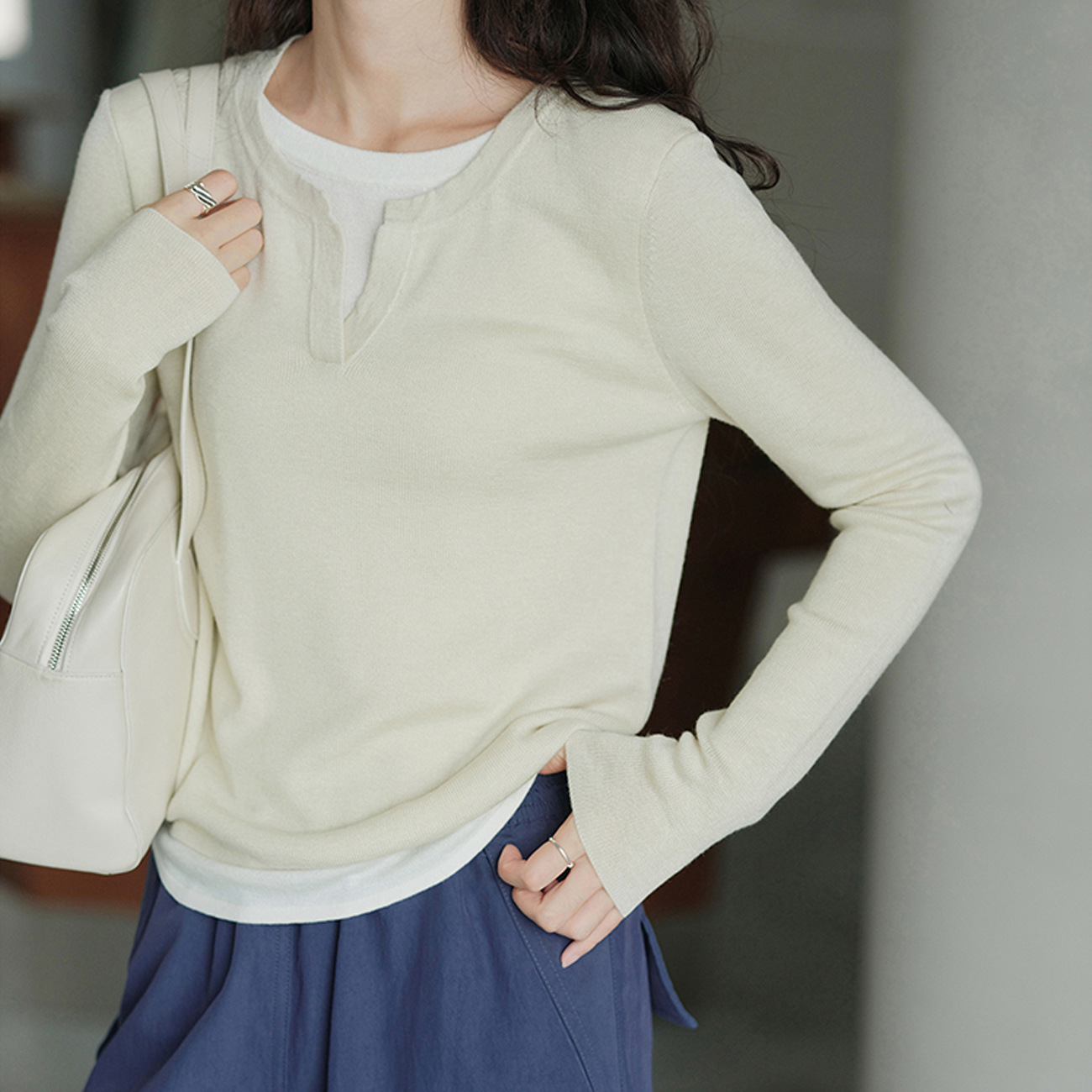 페이크 레이어드 슬릿넥 긴소매 티셔츠 여성 가을 이너웨어 이미지 7